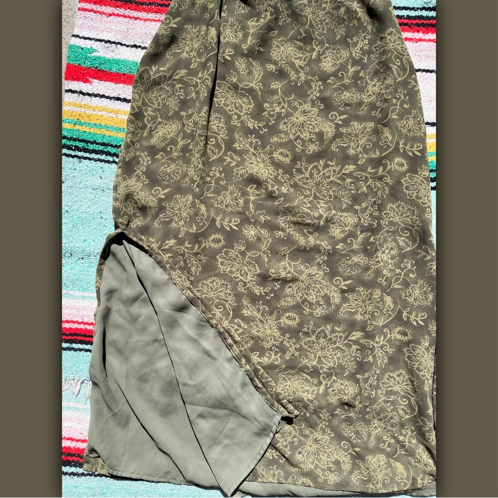 Gorgeous green/khaki floral maxi skirt with zip up side